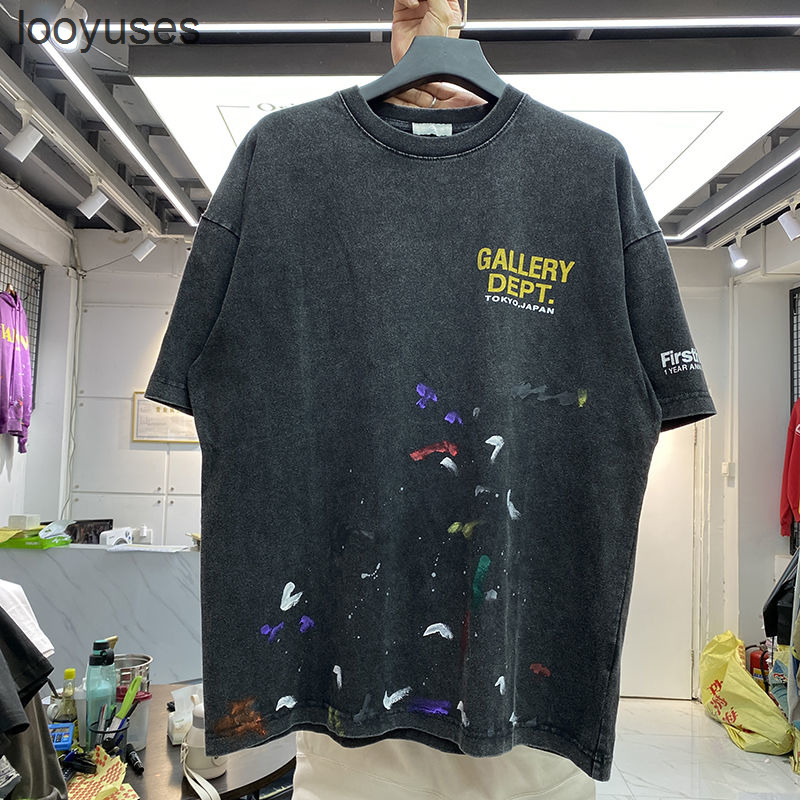 

Color Fashion Tshirts Galleryes 2022 Depts Letter t Vintage Shirts Printing Designer Splash Tshirt Loose Round Neck Short Sleeve, Black