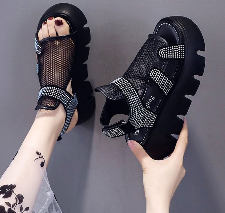 Thick soled muffin sandals women's fashion wear out ins fashion new mesh cut-out elevated Roman shoes in summer 2022