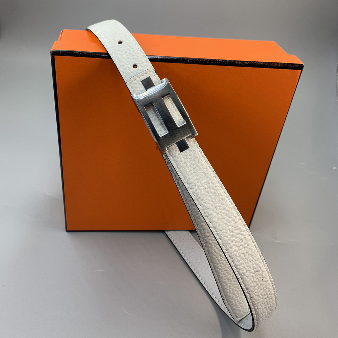 

Belts for women designers Luxurys belt solid color with trendy Business metal buckle belt High Quality fashion casual Valentine's Day Gift womanbelts very good, As pics