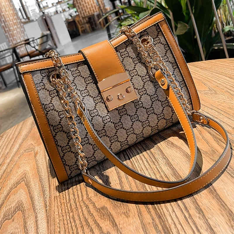 

Advanced sense of office Commuter Bag new niche high-capacity Tote Messenger women's style and versatile, Picture color