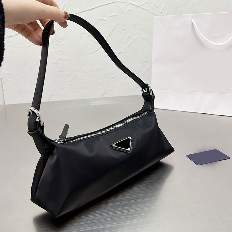 

Pink Pillow Axillary Bags 2 Straps Lightweight Handbags Shoulder Bag Unisex Nylon Crossbody Bag Plain Wallets Coin Purse Triangle Hardware Decoration Fashion