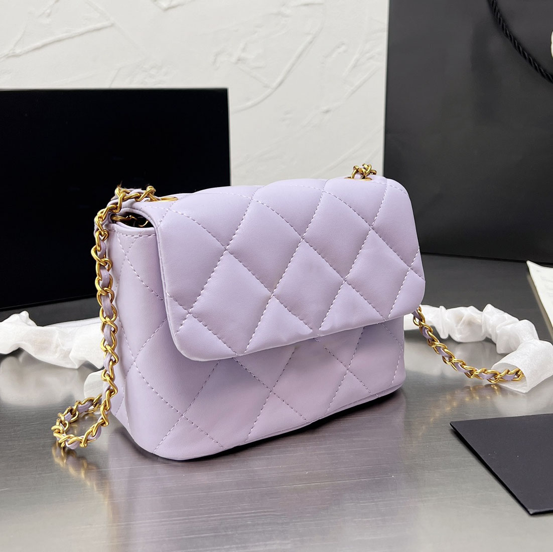 

22Ss Crossbody Bag Dream Purple Lambskin Classic Quilted Plaid Weave Chain Hardware Metal Flap Shoulder Bag Luxury Designer Fairy Spring Summer Satchel Handbag 17C