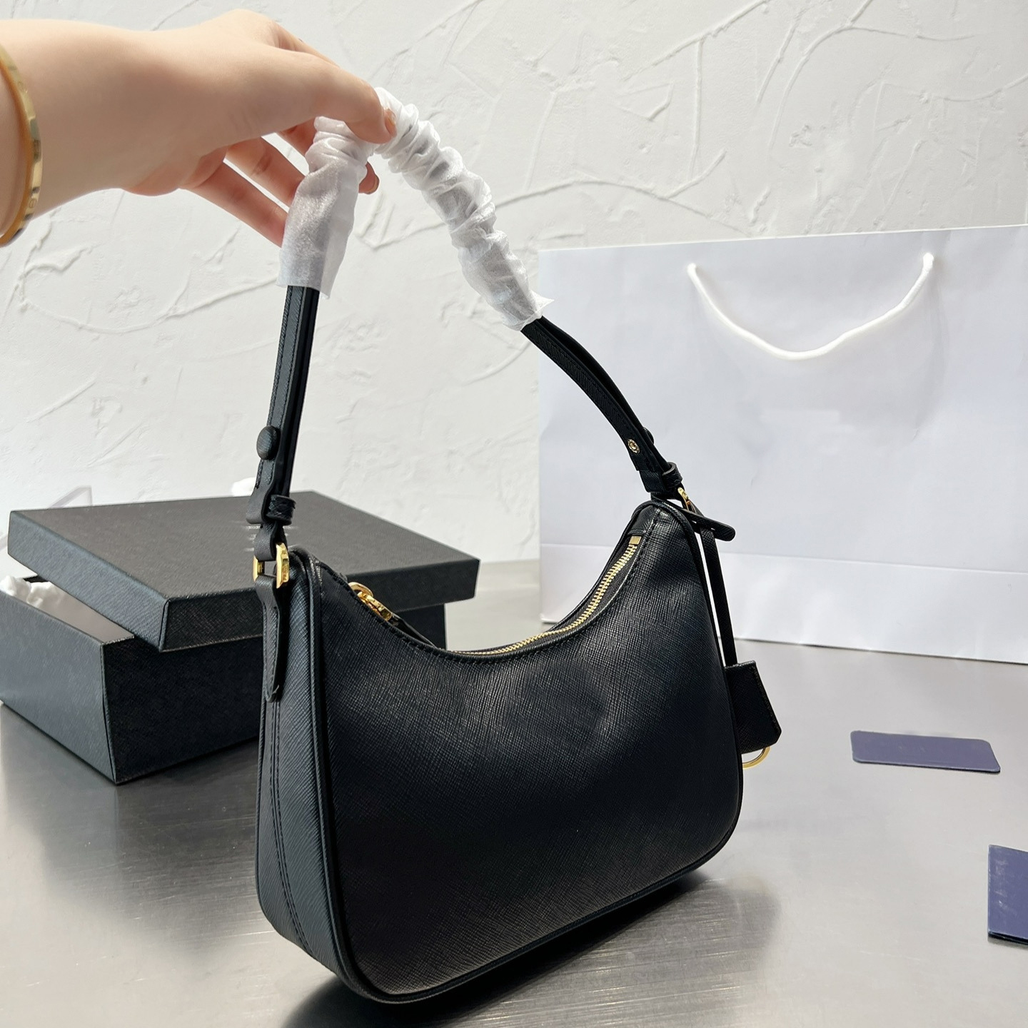 

Luxury Designer Bags Fashion Totes for Women Vintage Open-topped Leather Shoulder Handbag, Clear