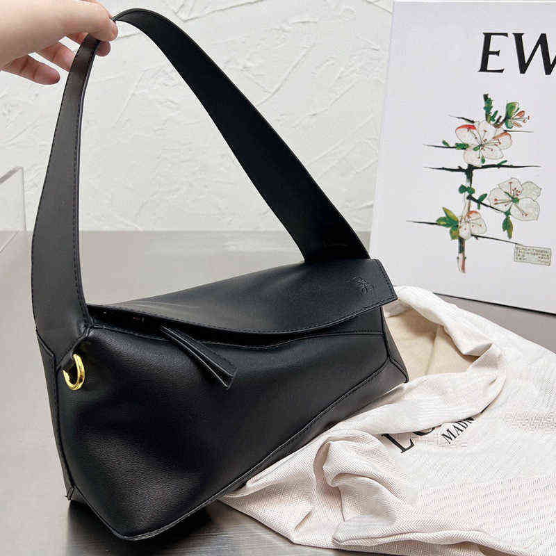 

Loew's puzzle underarm bag geometric color matching leather single shoulder diagonal luxury woman's designer bag high sense leisure handbags, Red