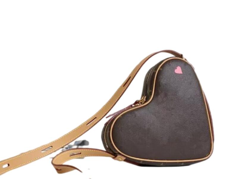 

Designer Bags totes handbags with lock red heart women shoulder crossbody bag ladies Genuine Leather Monograms tote Luxurys VUTTONS purse LV's messenger wallet