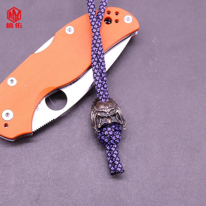 

Outdoor Gadgets 1PC Retro Brass White Knife Beads Skull Ghost Paracord Red Lanyard Pendants