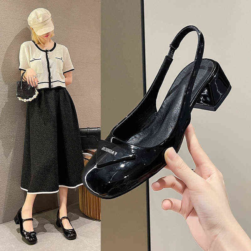 

triangle letter thick heel single women's 2022 new bright leather round head high-heeled sandals French shoes, Black (sandals)