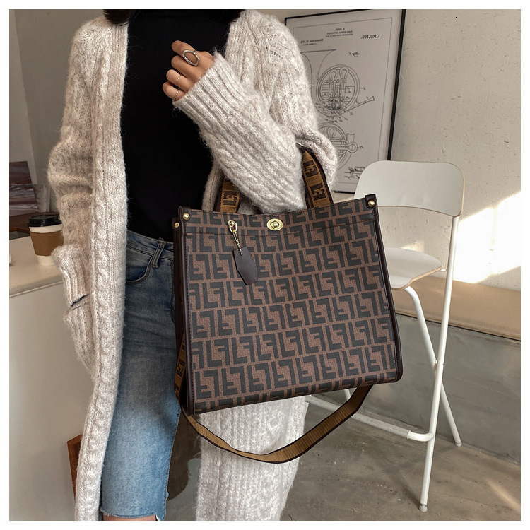 

Ladies Quality Letter New Popular Big Handbag Simple High-capacity Women's Tote Bag Small Classic Female Shoulder bags, Dark gray