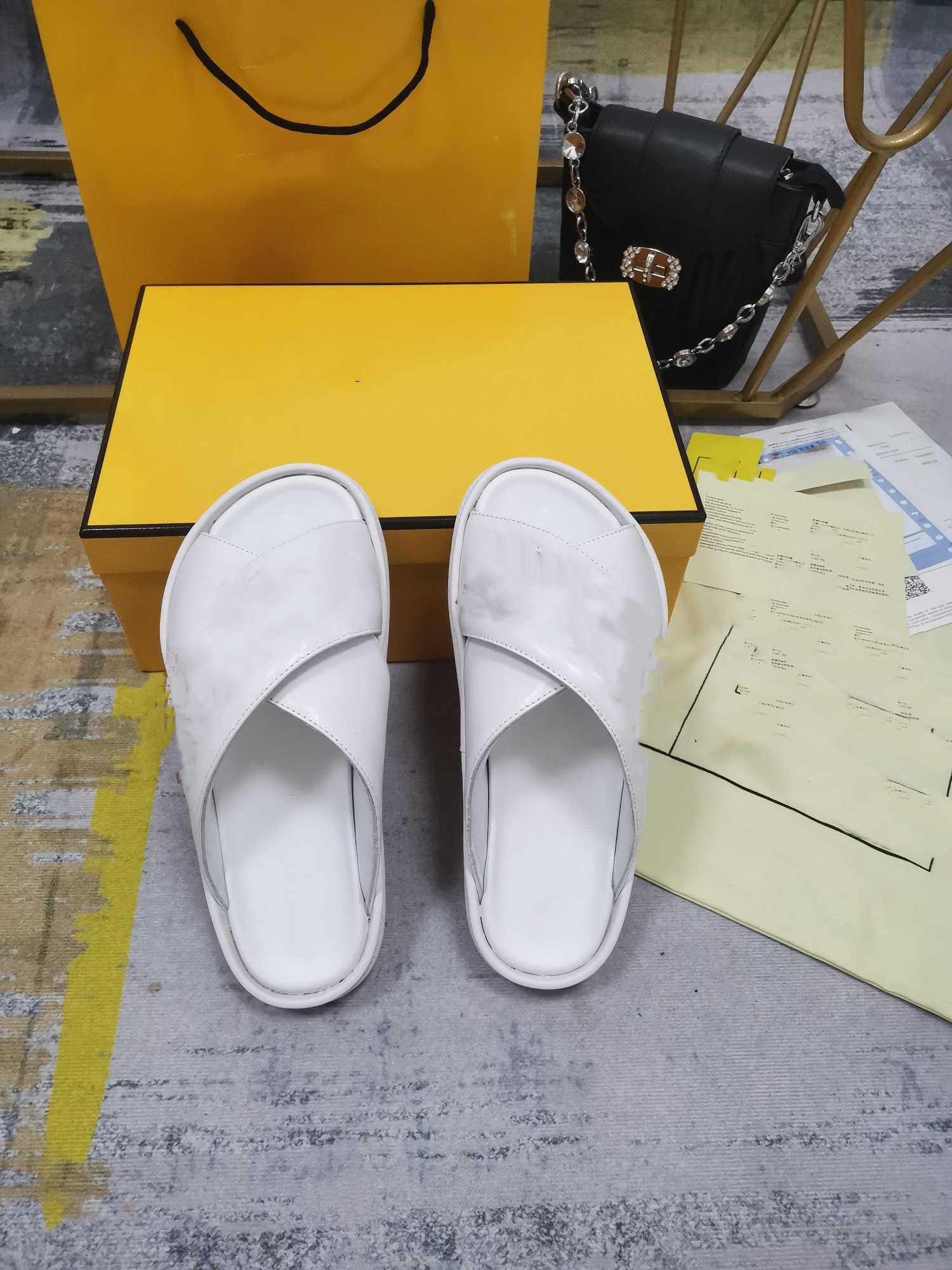 

Top designer slippers Graphy pink black leather sandals wide cross LACES gold metal lettering size35-42, White