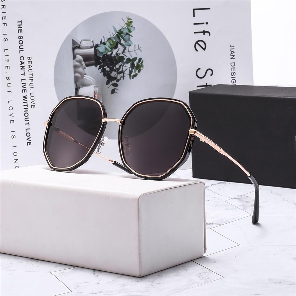 

High quality Polarized lens pilot Fashion Sunglasses For Men and Women Brand designer Vintage Sport Sun glasses With Cases Box287L