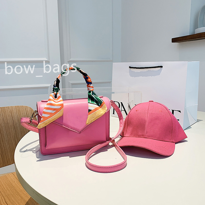 

Wallet Handbags Thread Shoulder Bag With Hat 2022 Luxury Designers Fashion Candy Color Lady Letter Tote Crossbody Clutch Bags Card Holders Coin Purses Key Wallets, Style 0