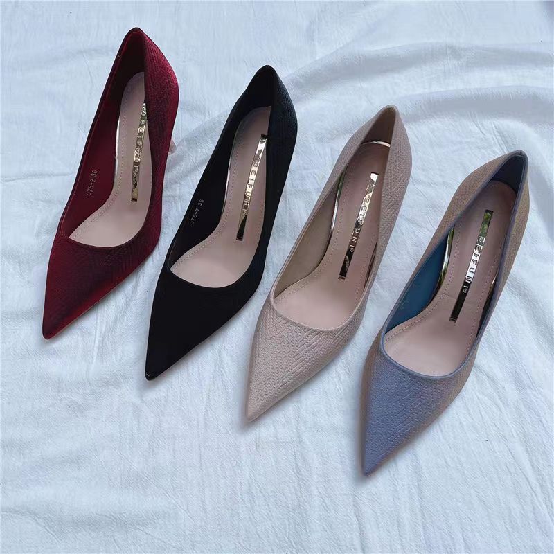 Chaussures habillées de créateurs So Kate High Heels Hot Chick Round Points Point Pumps Pumps Bottoms Mariage Shoe Lady Party Sandales