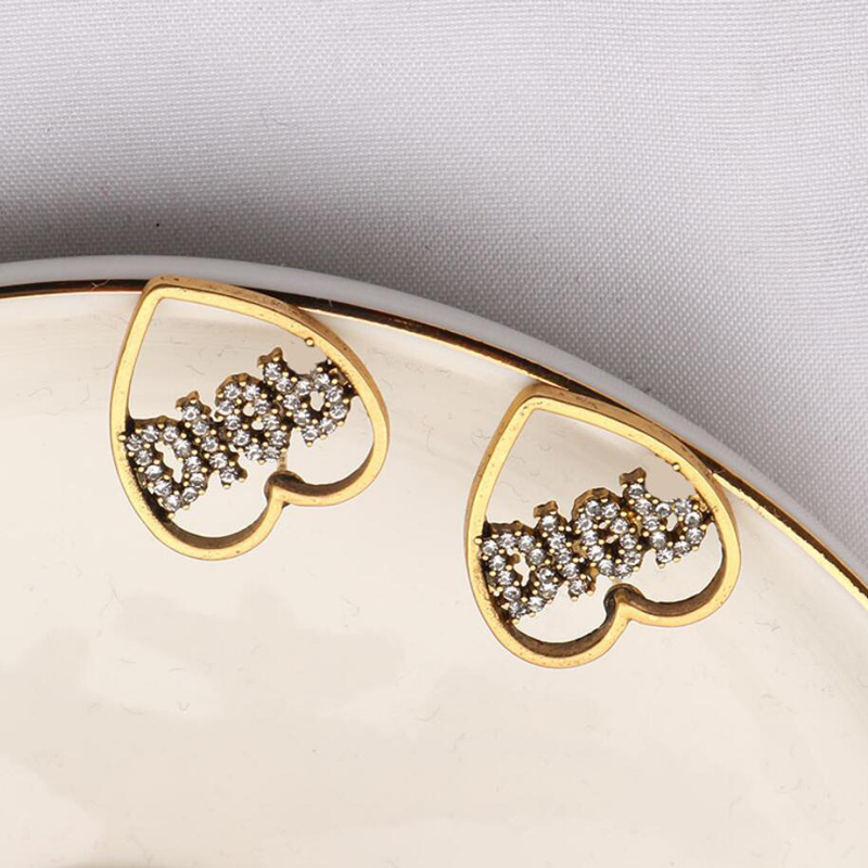 

18K Gold Plated Designer Ear Stud Earrings Brand Designers Geometry Letters Fashion Women Crystal Rhinestone Heart Earring Wedding Party Jewerlry ER0303