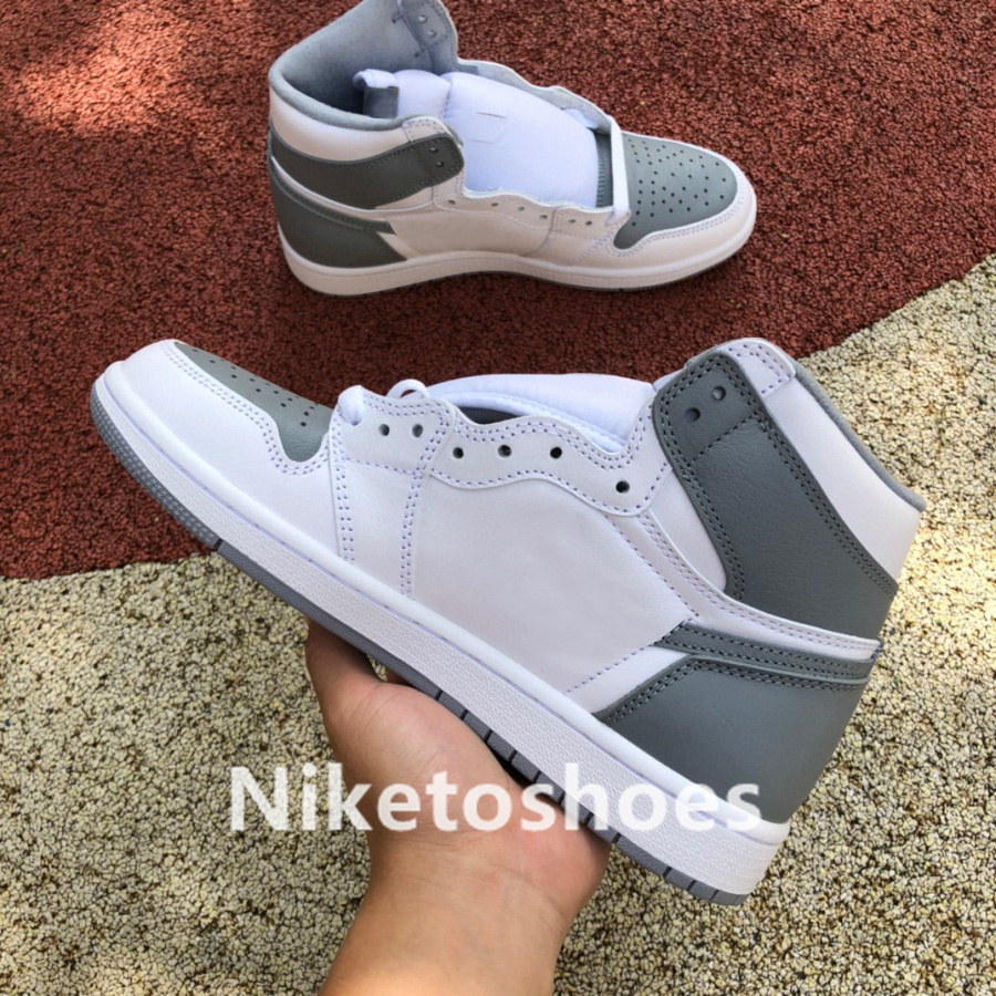 

2022 Designer Shoes 1 High OG Stealth Mens Basketball 1s Stealth White Womens Sneakers Sports Shoes Boots 555088-037, 01