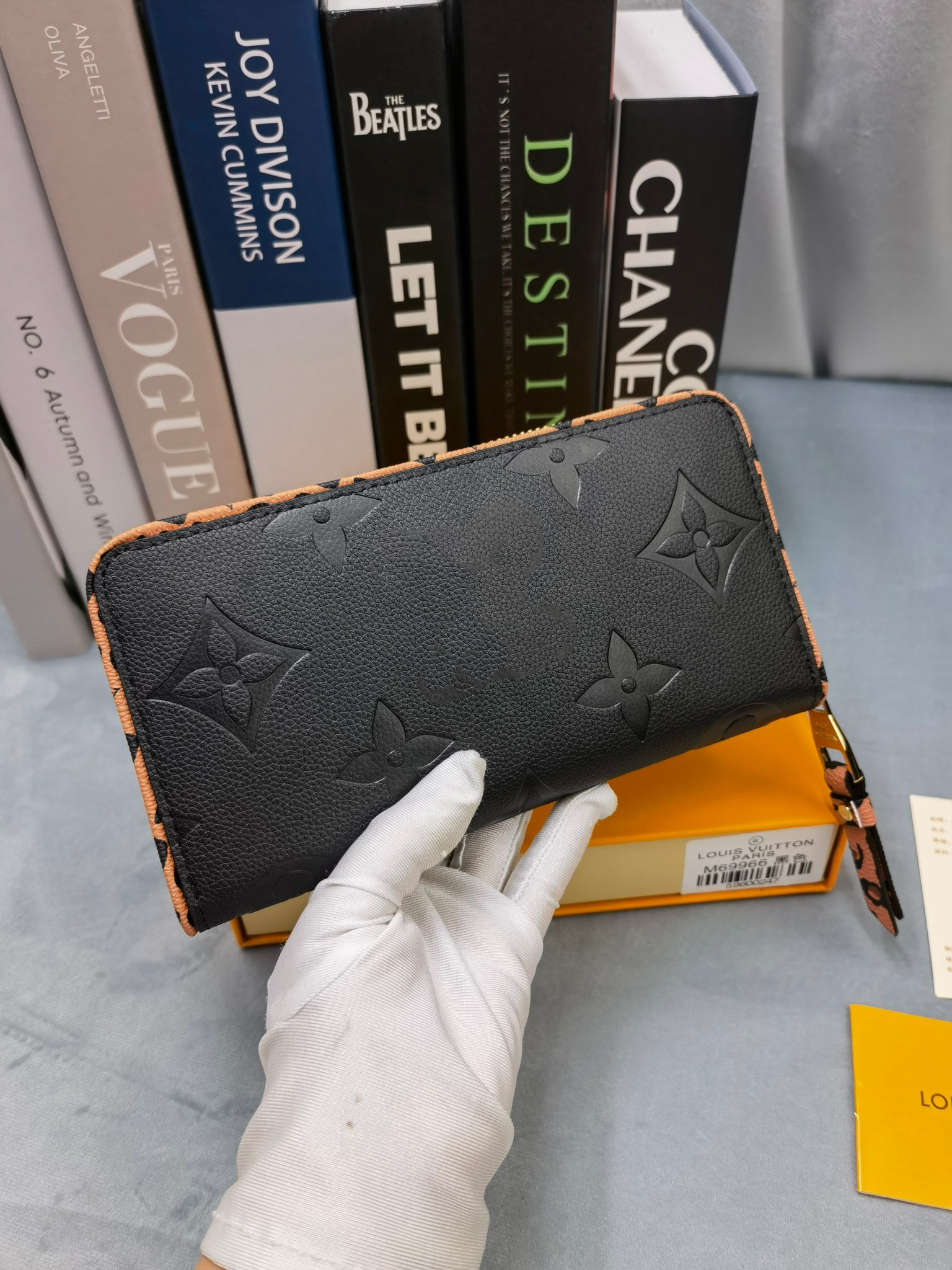 

GGs LOUISS VUTTONS LVs YSLs Classic luxury designer wallets ZIPPY LOCKME wallet high-quality chain handbag fashion Woman handbags and zipper purse With box M69966, 06