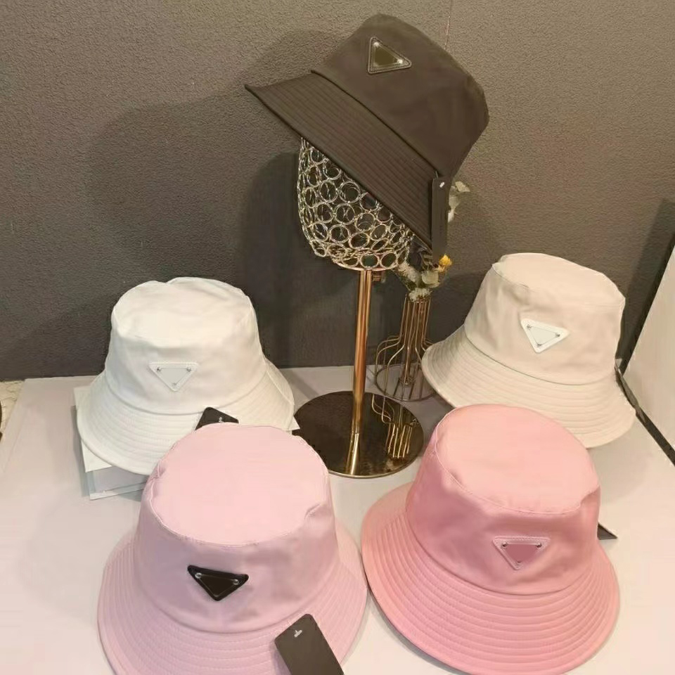 Wholesale Designer Fashion Bucket Hat Ladies Men Summer Outdoor Beach Straw Hat Triangle Top Quality Big Brim Fit