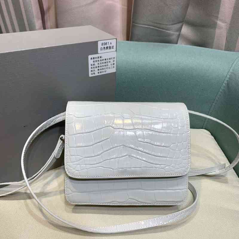 

Purses Outlet trend 2022 new women's small square hair sling one Shoulder Messenger tofu bag, Black