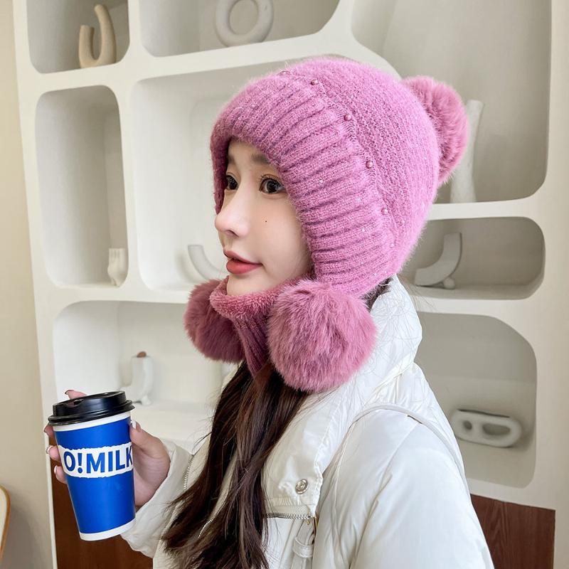 

Berets Women's Knitted Scarf Suit Hairball Earflaps Hat Winter Cap Man Ski Mask Russian Woman Bomber LuxuryBerets, White