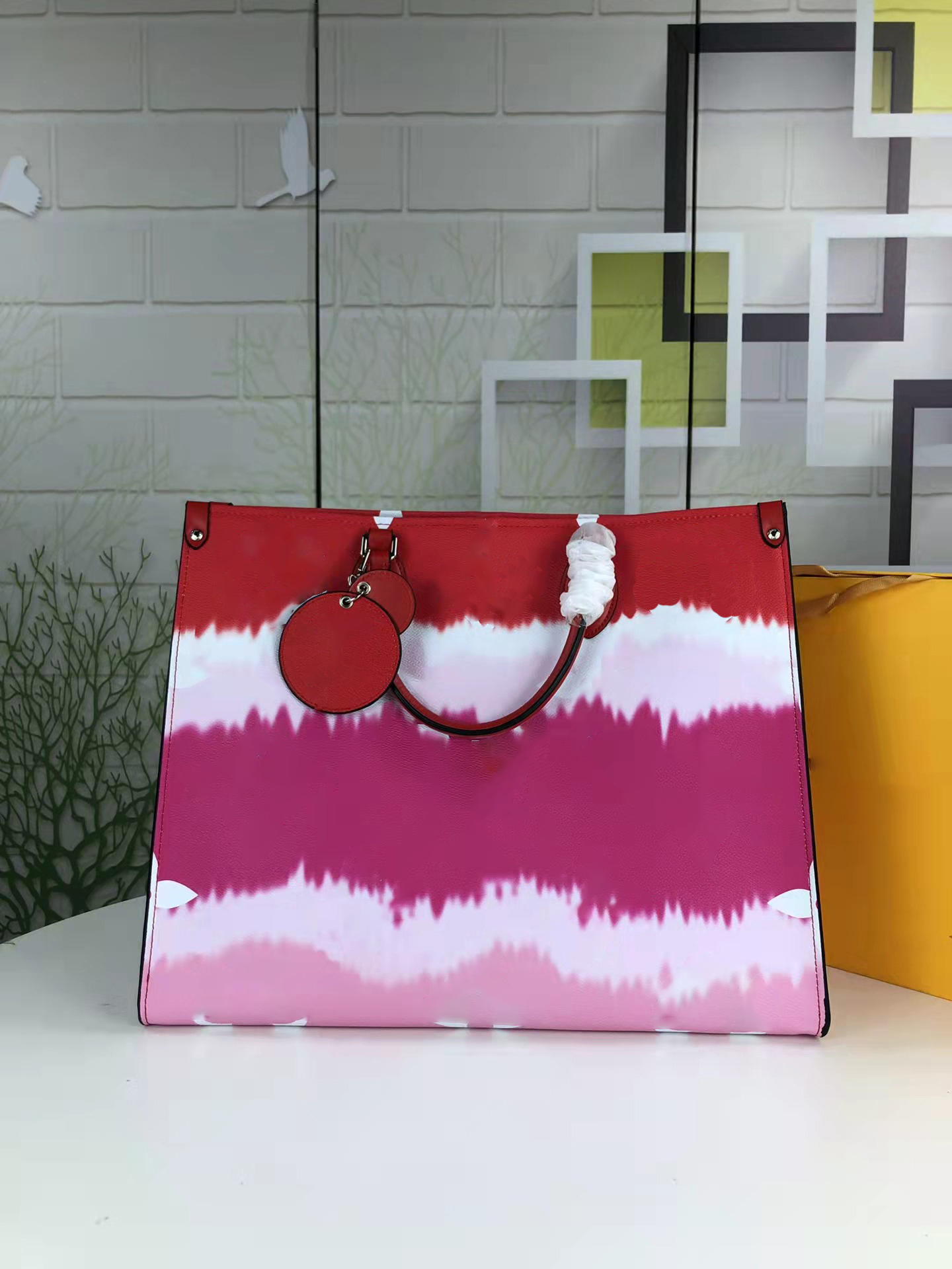 

2021 Fashionable Messenger Bag Triangle Label One Shoulder Messengers Bags Wallet Fashion Designer High Quality Backpack Handbag 45039, Make up the freight link;don't bu