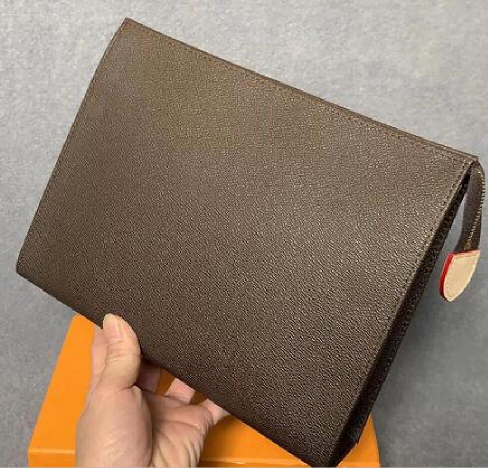 

High Quality Designers Clutch Bags Men and Women Luxurys Handbags Lady Classic Large Capacity Brown Purses Business POUCH Wash Bag Wholesale