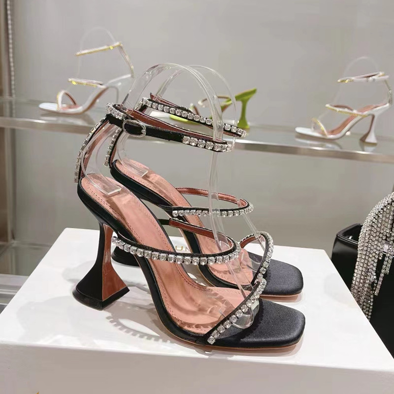 

Amina muaddi Begum Crystal-Embellished Buckle Stain Open Toe Tube Heel Women's Luxury Designer Dress Shoes Evening Slingback Sandals 9.5cm Size35--42, Black