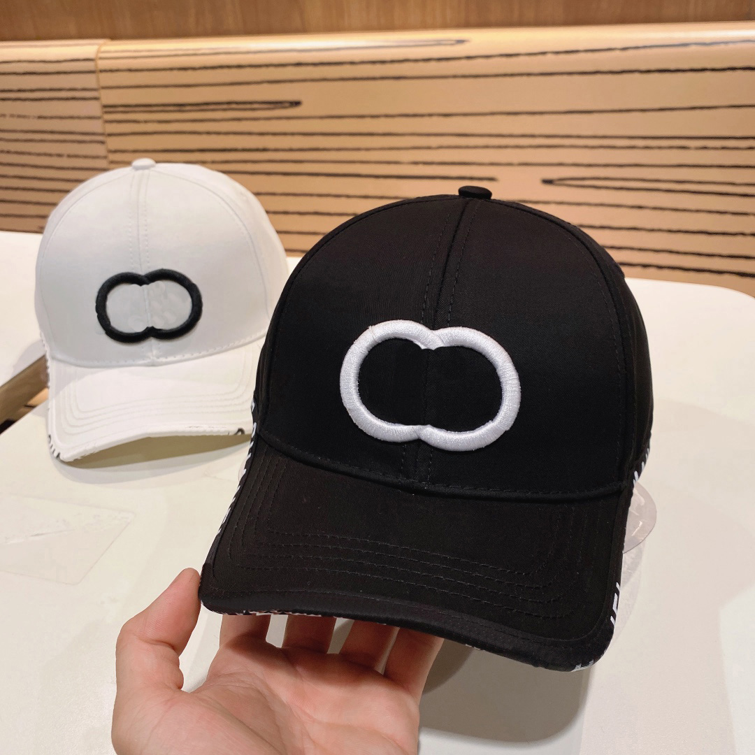 

Designers baseball caps luxury Ball Caps solid color letter Popular fitted hat Sports leisure hundred take couplecaps Seaside summer lawn sunshade cap good nice, White