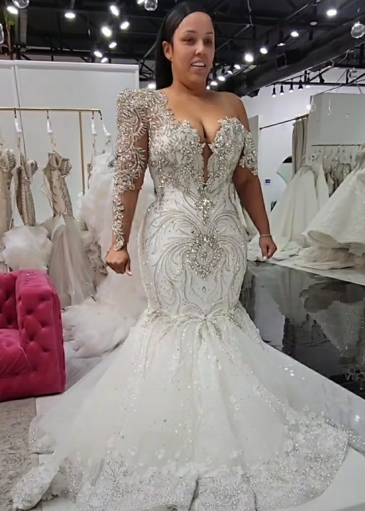 

2022 Plus Size Arabic Aso Ebi Luxurious Mermaid Crystals Wedding Dress One Shoulder 3D Floral Lace Bridal Gowns Dresses, Red & white
