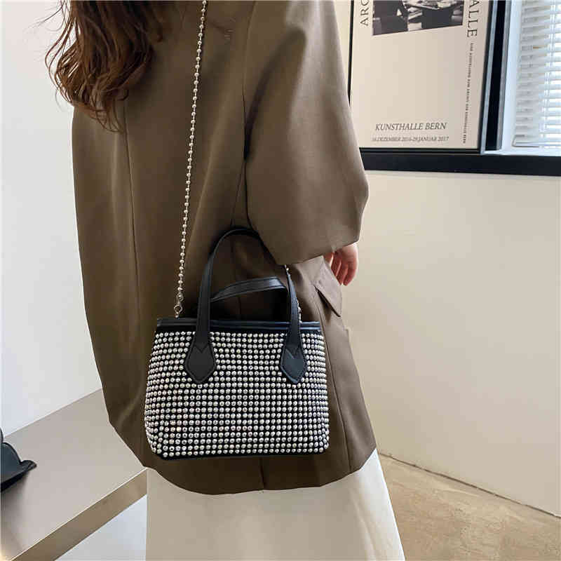

Purses 2022 new bright diamond women's bag sling shoulder small style chain portable inlaid messenger Handbags, Black