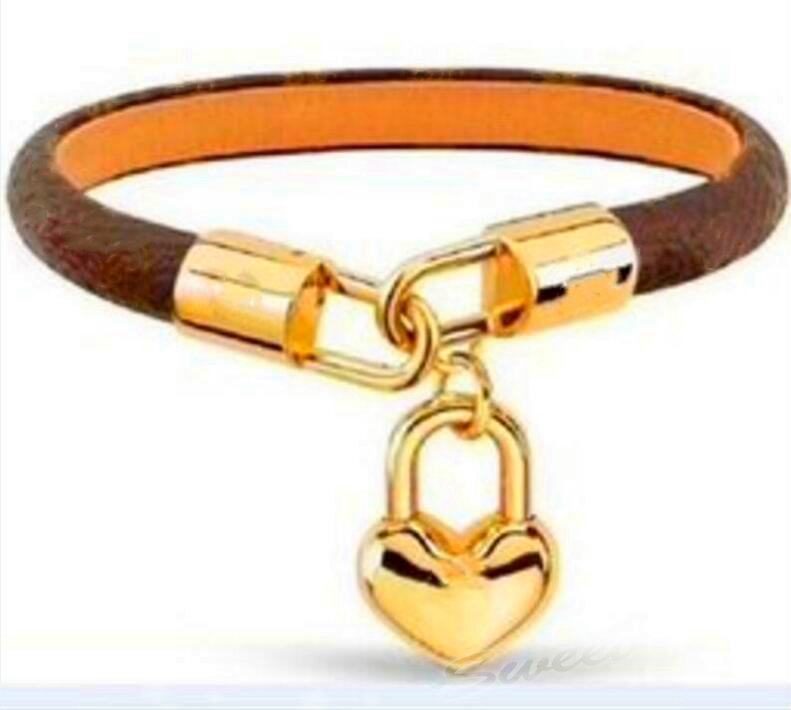 Bangle Bracelets Choker Designer Jewelry women Pendants Retro high quality Charm Pendant earrings bracelet Fashion Brass gift louise vutton viuto