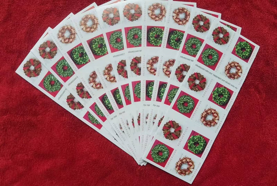 Craft sticker Forever USA New Sealed Roll Coil Corsage love FWF10393 USPS postage mailing laber for Christmas-image-762771400