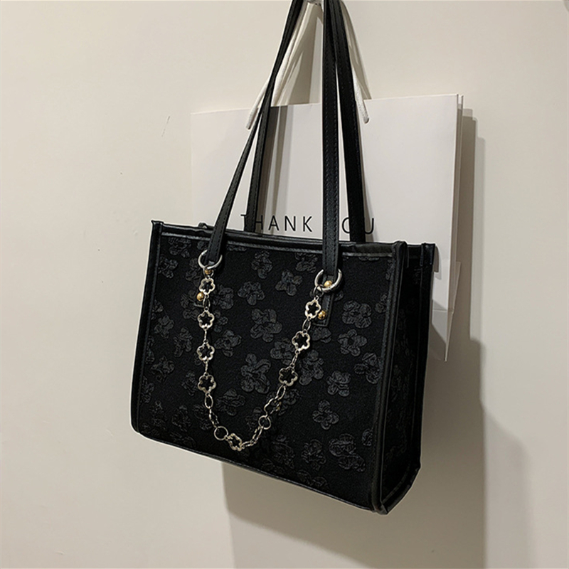 

Ladies Fashion Luxury Brand Design Floral Metal Chain Party Dating Shoulder Tote Bag Large Capacity Shopping Travel Tote Bag, Black