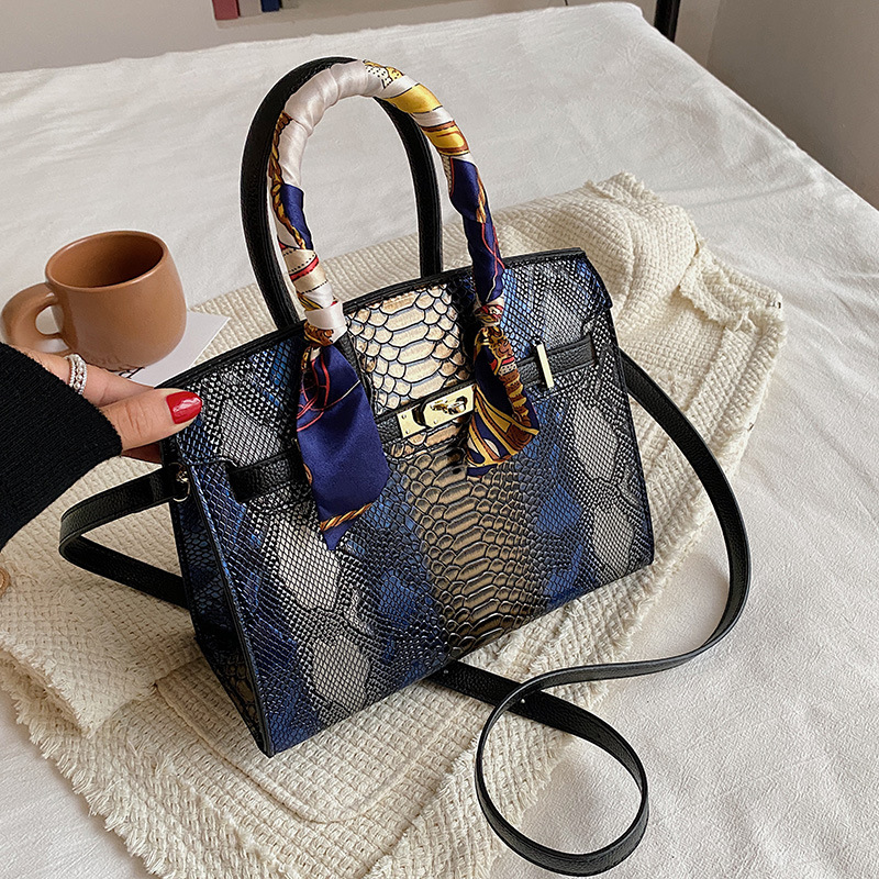 

Designer Bags New Second Generation Kellies Bag Lock Small Square Single Shoulder Portable Leather for Women Popular Vintage Charm, Yellow