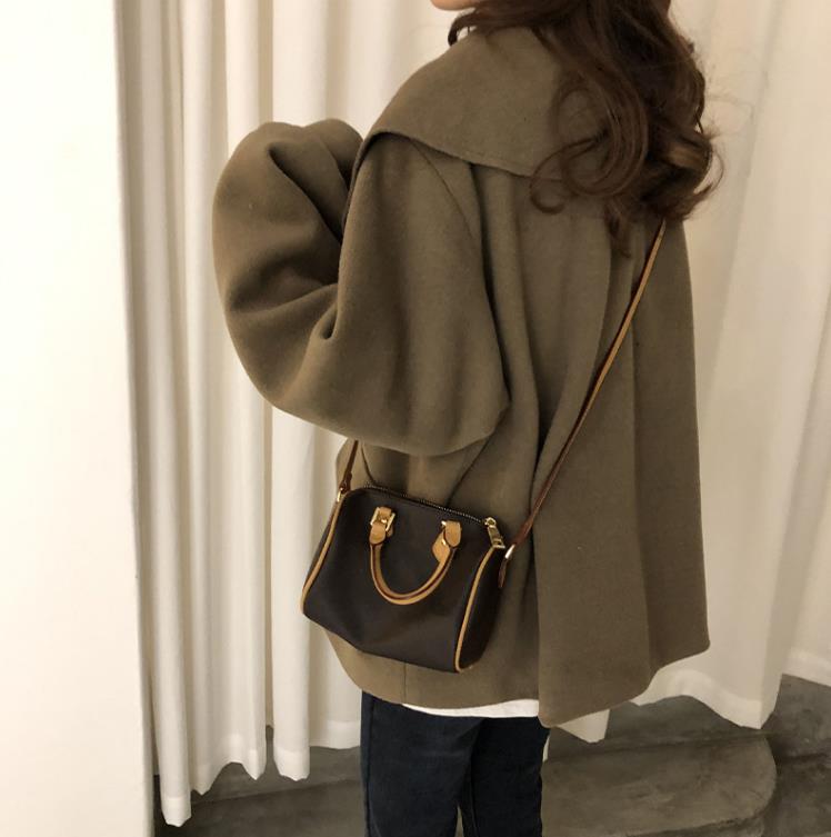 

Fashion Shoulder Handbag Mini Boston Pillow Bag Women's Messenger Bag, Coffee