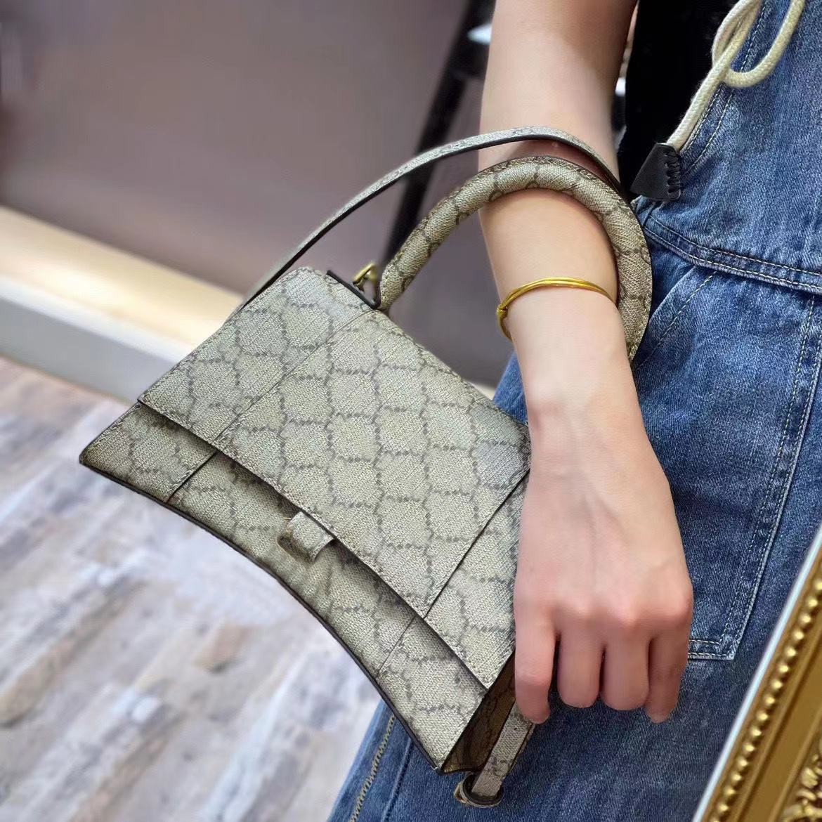 

hourglassd Bags B Bag Fashion Handbags 2022 Hot Lady Women Totes Shoulder Top quality Cross Body Half Moon Luxury Leather Classic Retro Purse wallets handle square, No bags