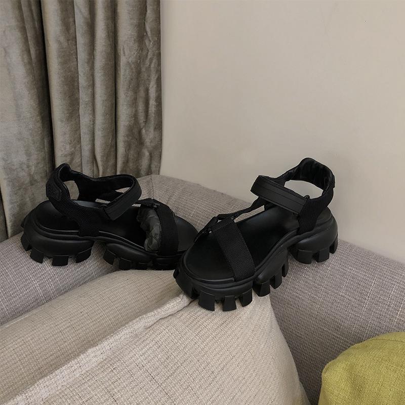 

Dress Shoes MONMOIRA 2022 Brand Design Chunky Sole Platform Sandals Women Black Punk Summer Beach Hook&Loop Slingback Motorcycle
