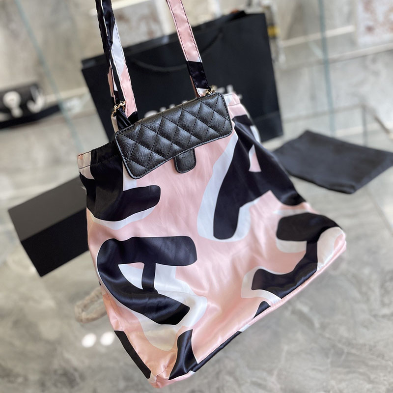 

18CM Women Classic Flap Shoppeing Bag Fashion Large Capacity Diamond Lattice Letter Print Crossbody Double Chain Canvas Bag Luxury Designer Tote Multi Pochettes, Black