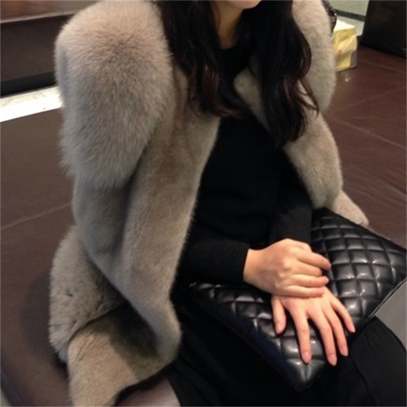 

2019 women's high quality luxury new vest fur shoulder genuine natural imported mink fur vest real fur coat women CJ191206, White