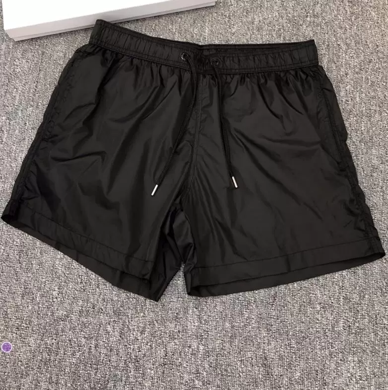 

Summer Men Nylon Swim Shorts Fashion Designer Gentleman Side Pockets Swimear Boy Zipper Closure Back Pocket Tonal Drawcord Short Pants