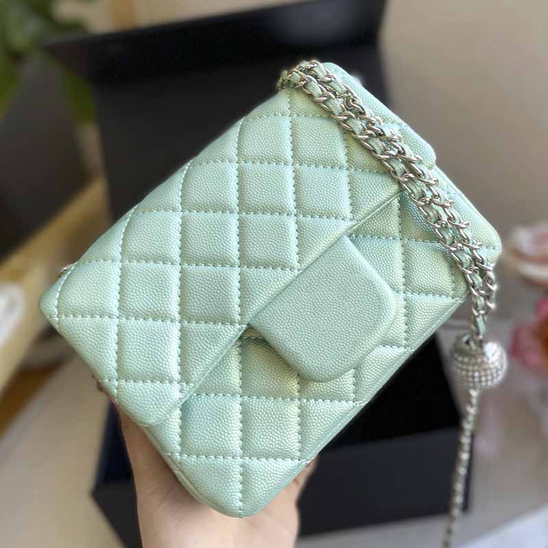 

Womens Luxury Crossbody Designer Bags Solid Color Genuine Leather Classic Handbag Flap Diamond-encrusted Ball Adjuster Diamond Quilting Shoulder Bag Women 18CM ZH, Black