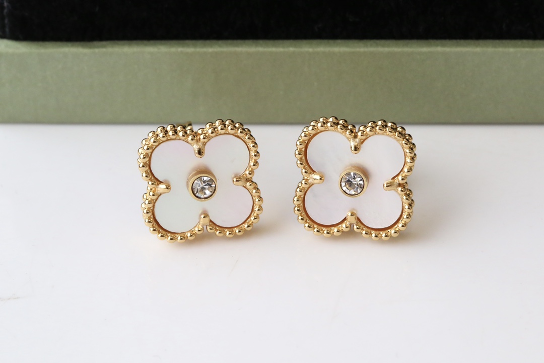 T Earrings backs dangles S925 Silver for Woman top luxury designer Retro Fashion Style Earrings High Quality Jewelry Supply