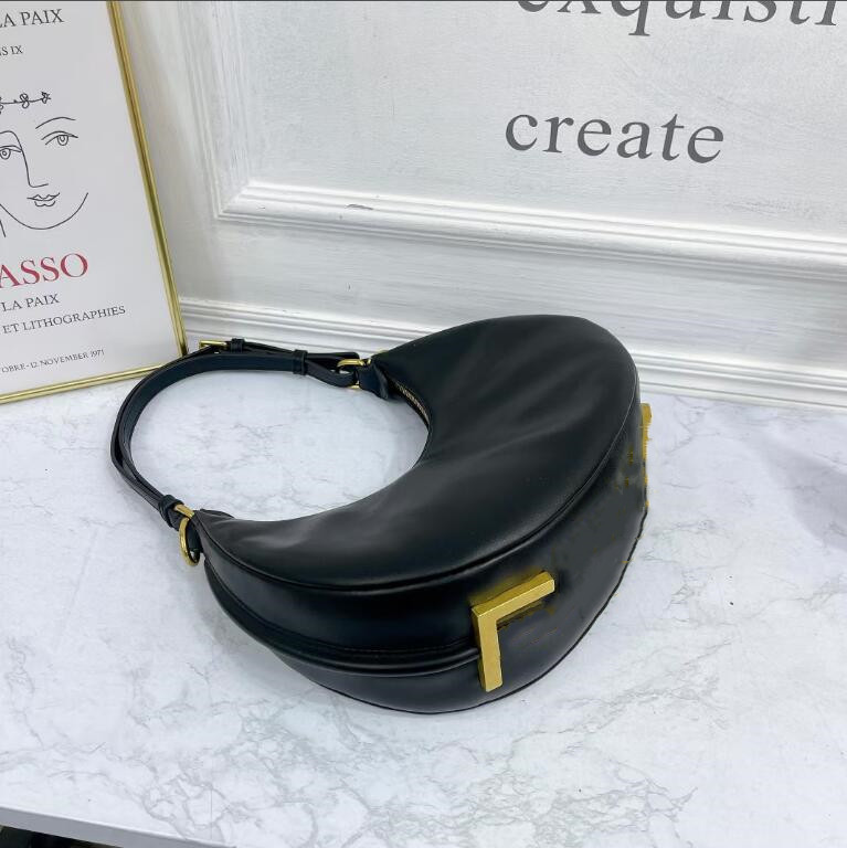 

Small Half-Moon PU Leather Crossbody Bags For Women 2021 Ladies Luxury Branded Trending Chain Underarm Shoulder Handbags, White