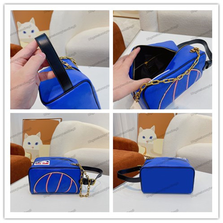 

Limited Edition Cloakroom Dopp Kit Bucket Bag Men Pocket Organizer Toiletry Pouch Monograms Season 3 Basketball Handle Bags