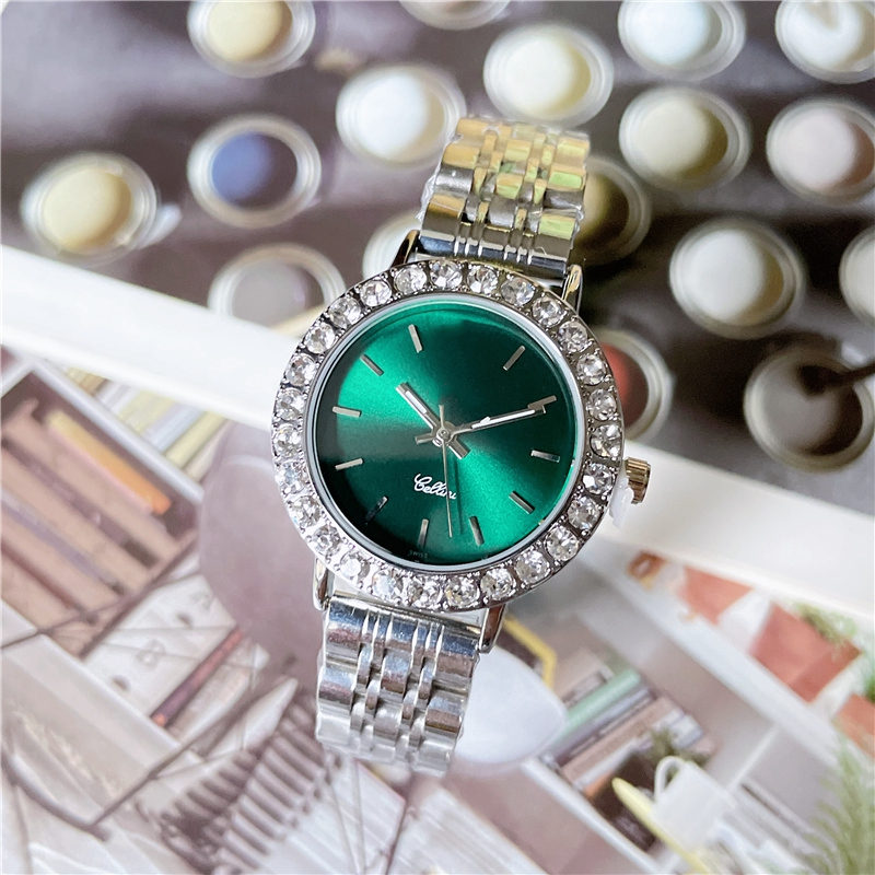 2022 Femmes de haute qualité Montres de luxe Trois points Series Femme Quartz Watch European Top Brand Steel Strap Diamond Clock Fashion Girl Bij