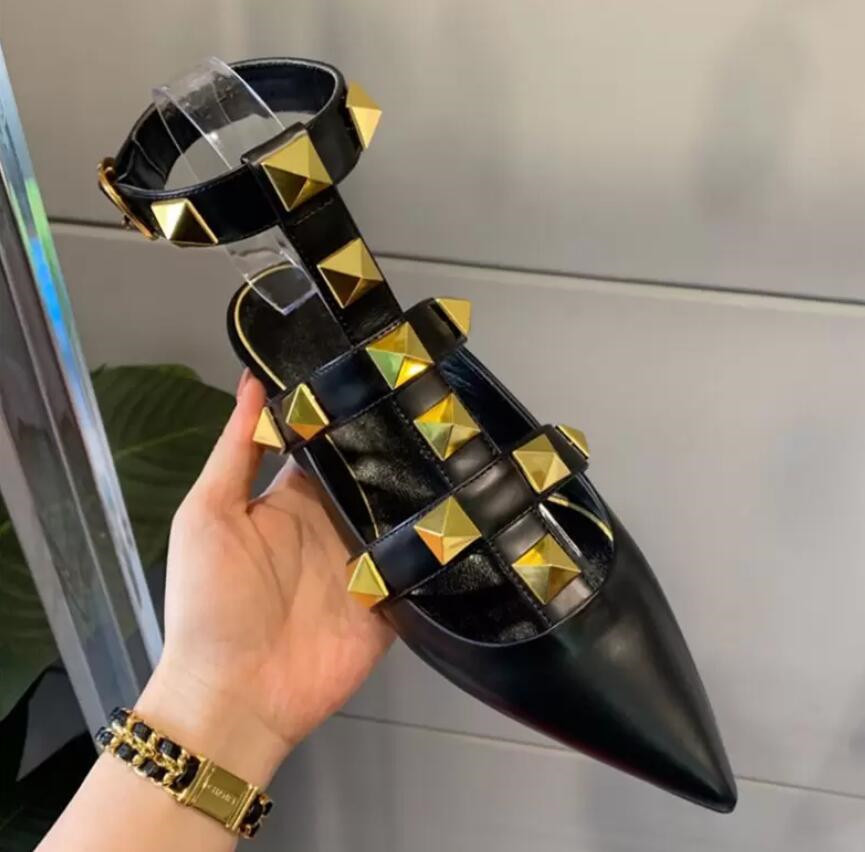 2022 Newest top Luxury Designer Fashion Stud Sandals Genuine Leather Slingback Pumps Ladies Sexy High Heels Fashionable Rivets Shoe Party High He
