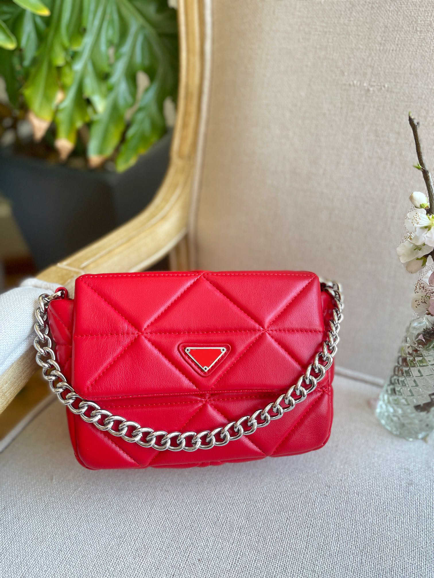 

HH Luxurys Designers Bags Re-Edition Diamond Lattice Crossbody Bag Genuine Leather Quilted Shoulder Prads Handbag 3 in 1 with long strap and, Red