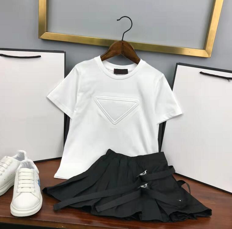 

2022 Designer Clothing Sets Short Sleeve Boys Girls T-shirt + Shorts Design Letter Set Childrens Leisure Exercise Girl Pleated Skirt Tees Pure Cotton Suit Size 100-160, This link is not sold separately