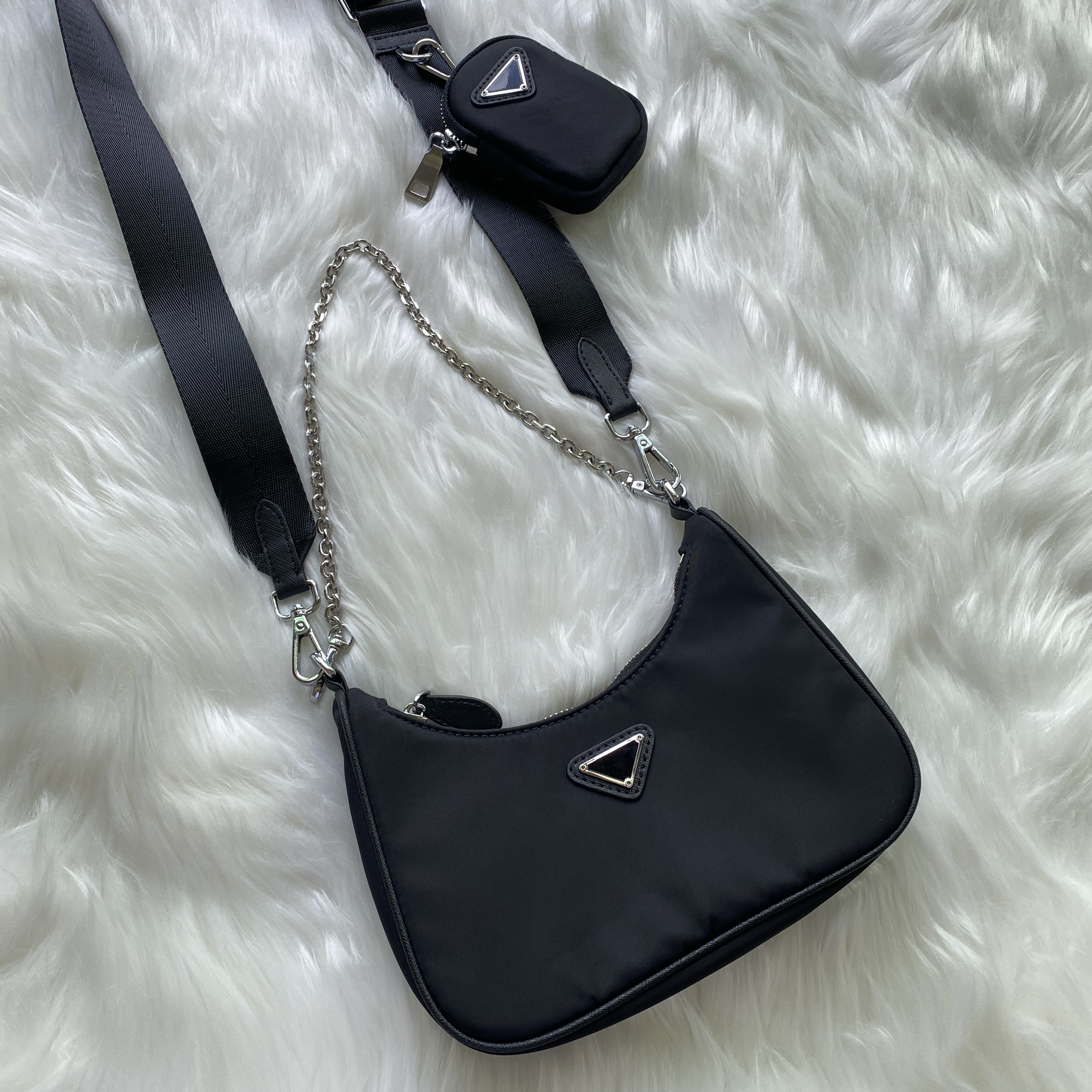 

Luxurys Designers shoulder bags for women Chest pack lady Tote chains handbags presbyopic purse messenger backpack nylon bag Bestselling wallet