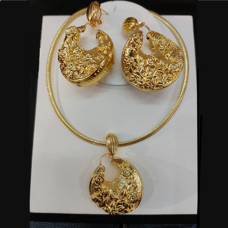 

Earrings & Necklace Dubai Gold Plated Earring Sets For Women African Bridal Wedding Gifts Party Pendant Brazilian Jewellery Set, As pic