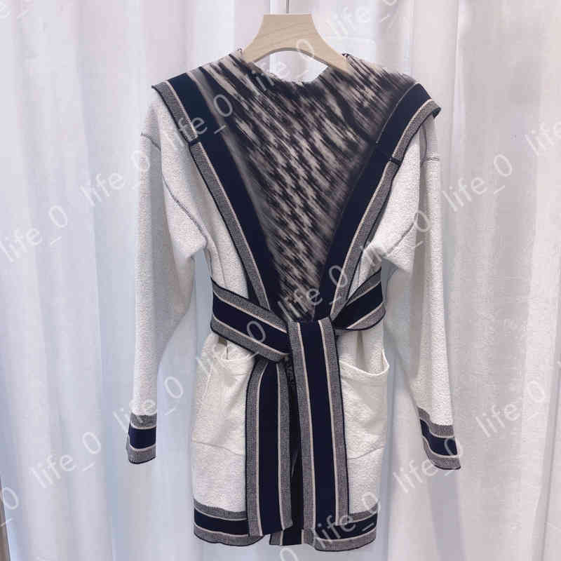 

Luxury Womens Designer Jacket DR Cardigan Lace-up Reversible Hooded Coat Fashion Brand Classic Logo Print Women Jackets