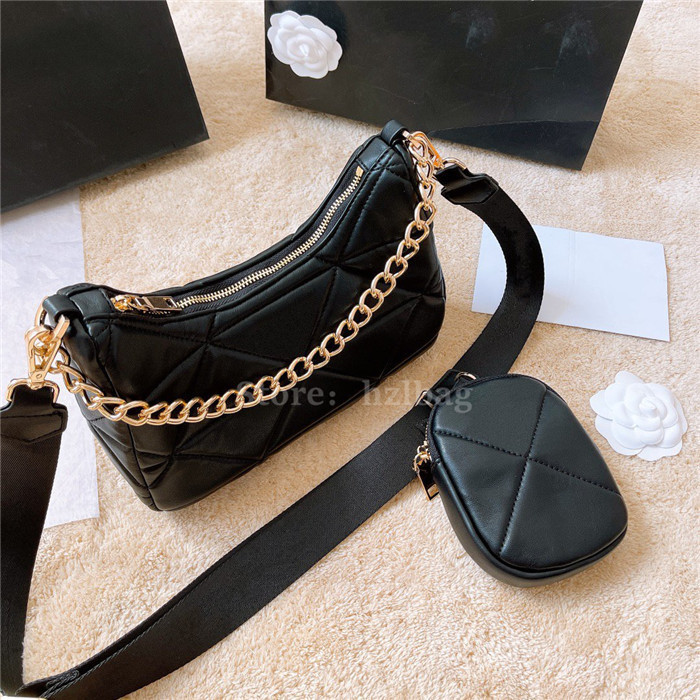 

Designer Re-Nylon padded hobo bag Hip hop Chain Padded Triangle quilting nylon shoulder strap metal triangle Cross Body Re Edition Nylon Bag, Color 01